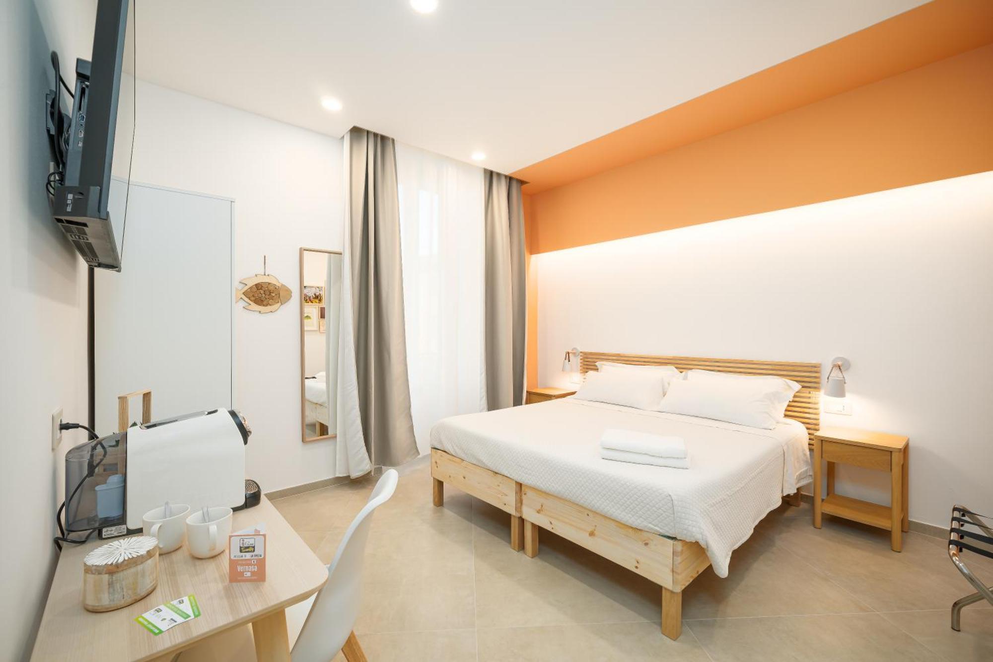 6Th Land - Rent Rooms Affittacamere لا سبيتسْيا المظهر الخارجي الصورة