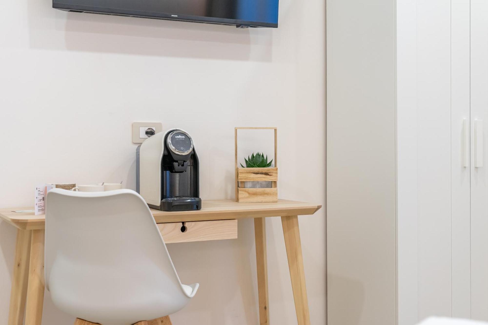 6Th Land - Rent Rooms Affittacamere لا سبيتسْيا المظهر الخارجي الصورة