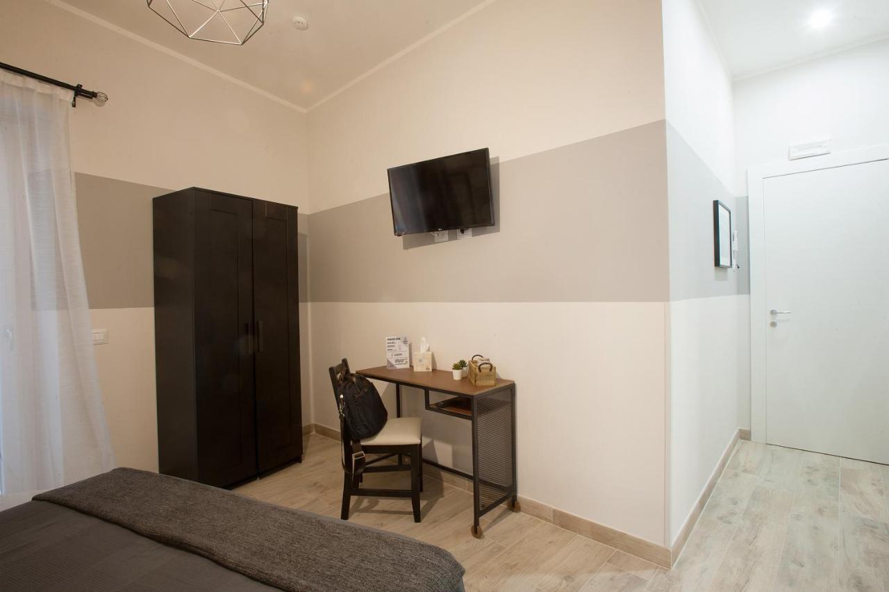6Th Land - Rent Rooms Affittacamere لا سبيتسْيا المظهر الخارجي الصورة